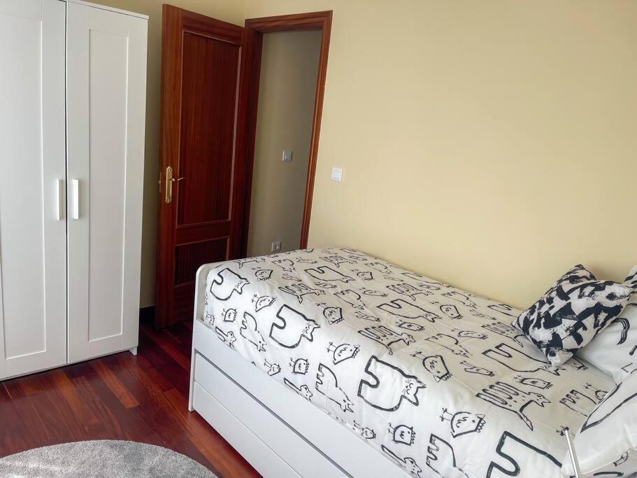El Apartamento De Adriana En Torrelavega. Exterior foto
